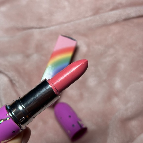 LE Lime Crime 10 Year Anniversary Unicorn Lipstick in ‘Candy Floss’ - Picture 1 of 7